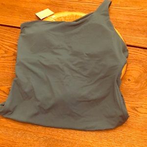 NWT wynwood Andie swimsuit size medium tall.